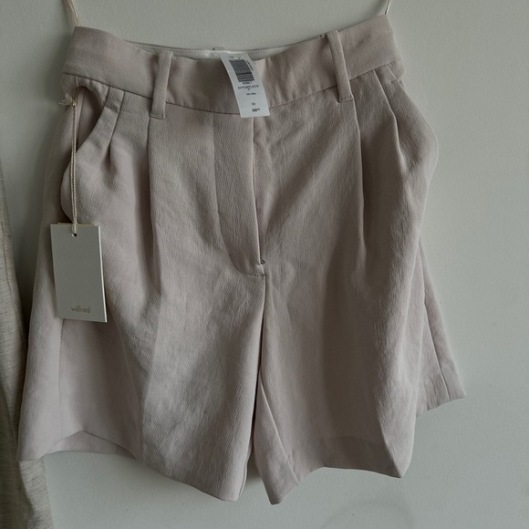 Aritzia The Effortless Pant & Shorts - Picture 7 of 9